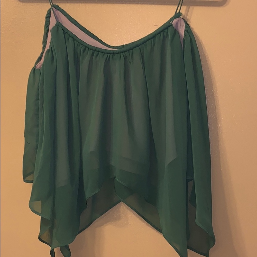 Gianni Bini green flowy blouse